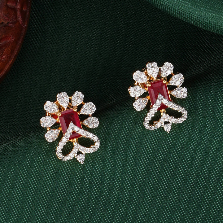 Lovely Red Diamond Design Short Necklace Set