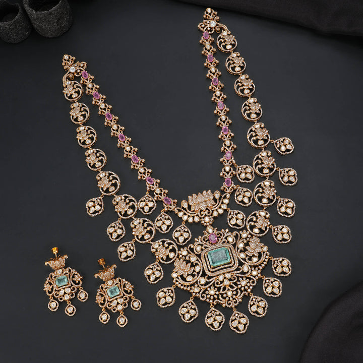 Entrancing Victorian Long Necklace Set