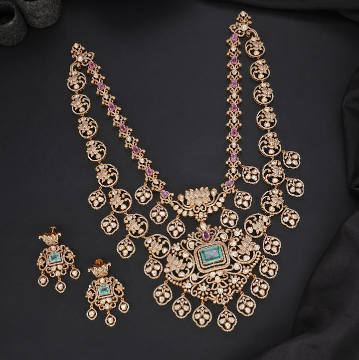 Entrancing Victorian Long Necklace Set