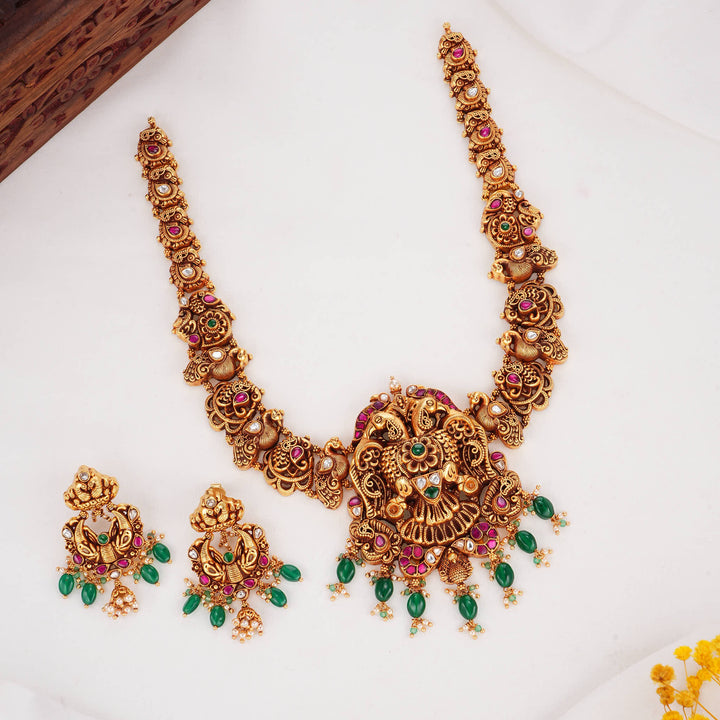 Classic Allure 3D Spl Short Necklace Set
