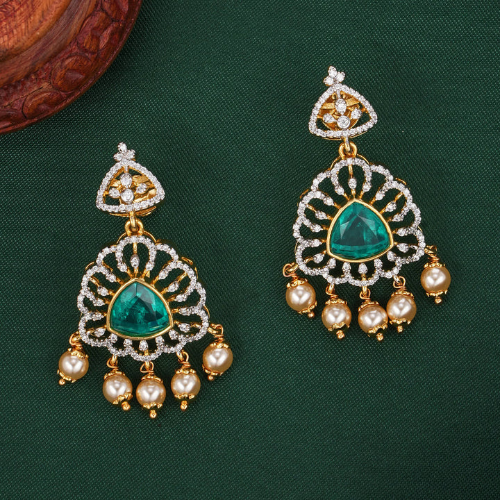 Iridescent Diamond Design Short Necklace Set