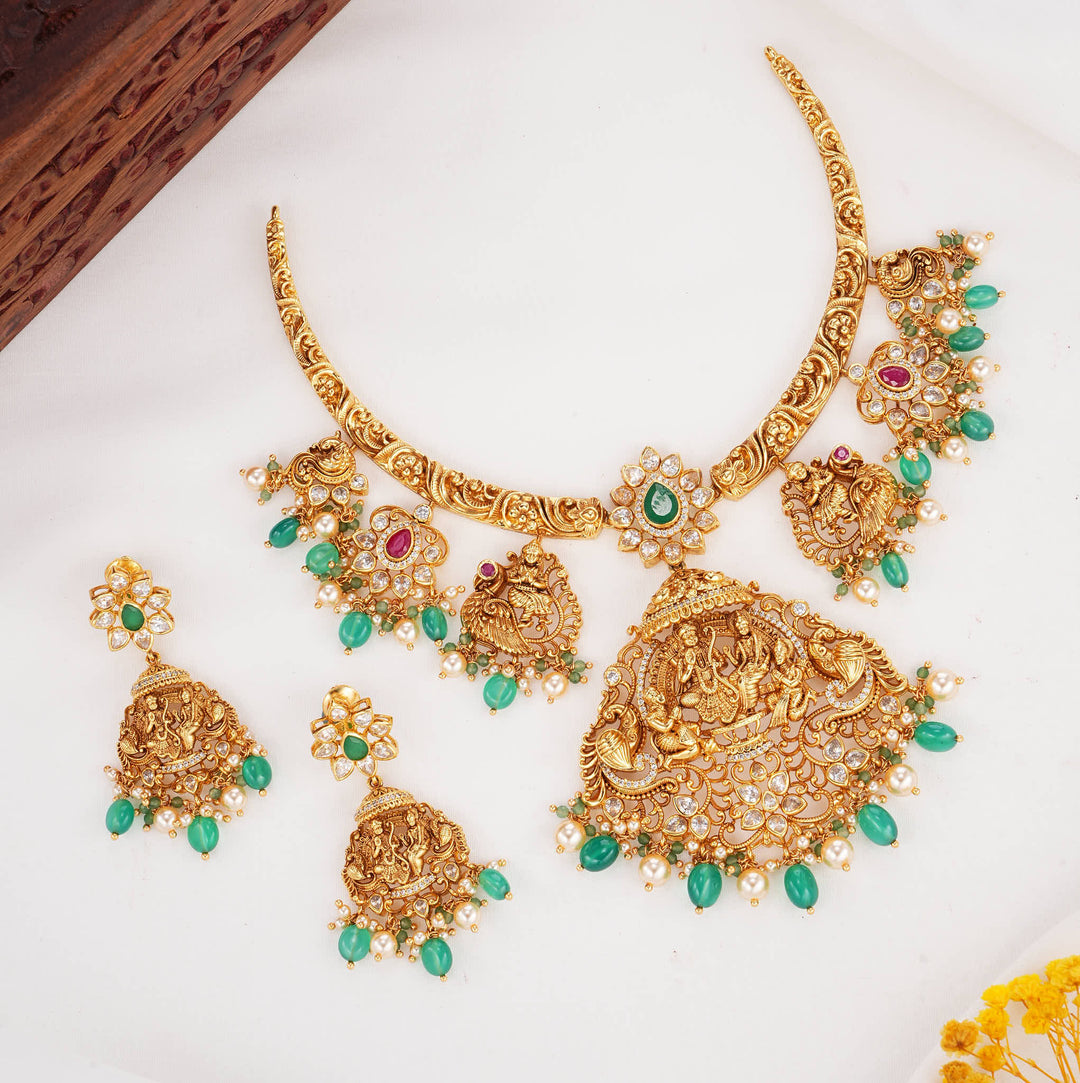 Divine Grandeur Stone Short Necklace Set