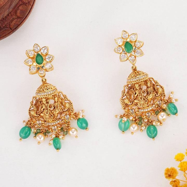 Divine Grandeur Stone Short Necklace Set