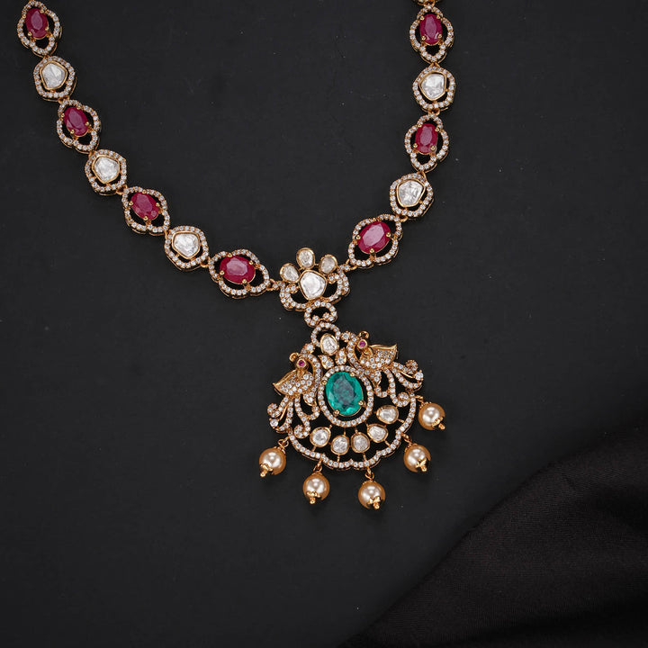 Resplendent Victorian Short Necklace Set