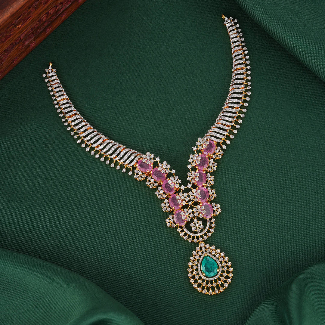 Luxurious Finish Avikam Short Necklace