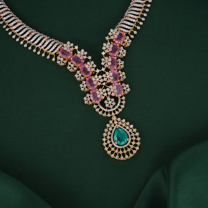 Luxurious Finish Avikam Short Necklace