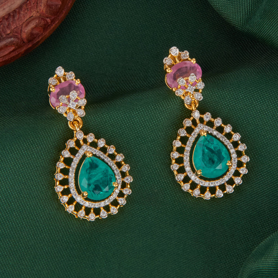 Luxurious Finish Avikam Short Necklace