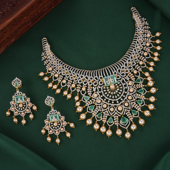 Tirnikaa  Avikam Short Necklace Set