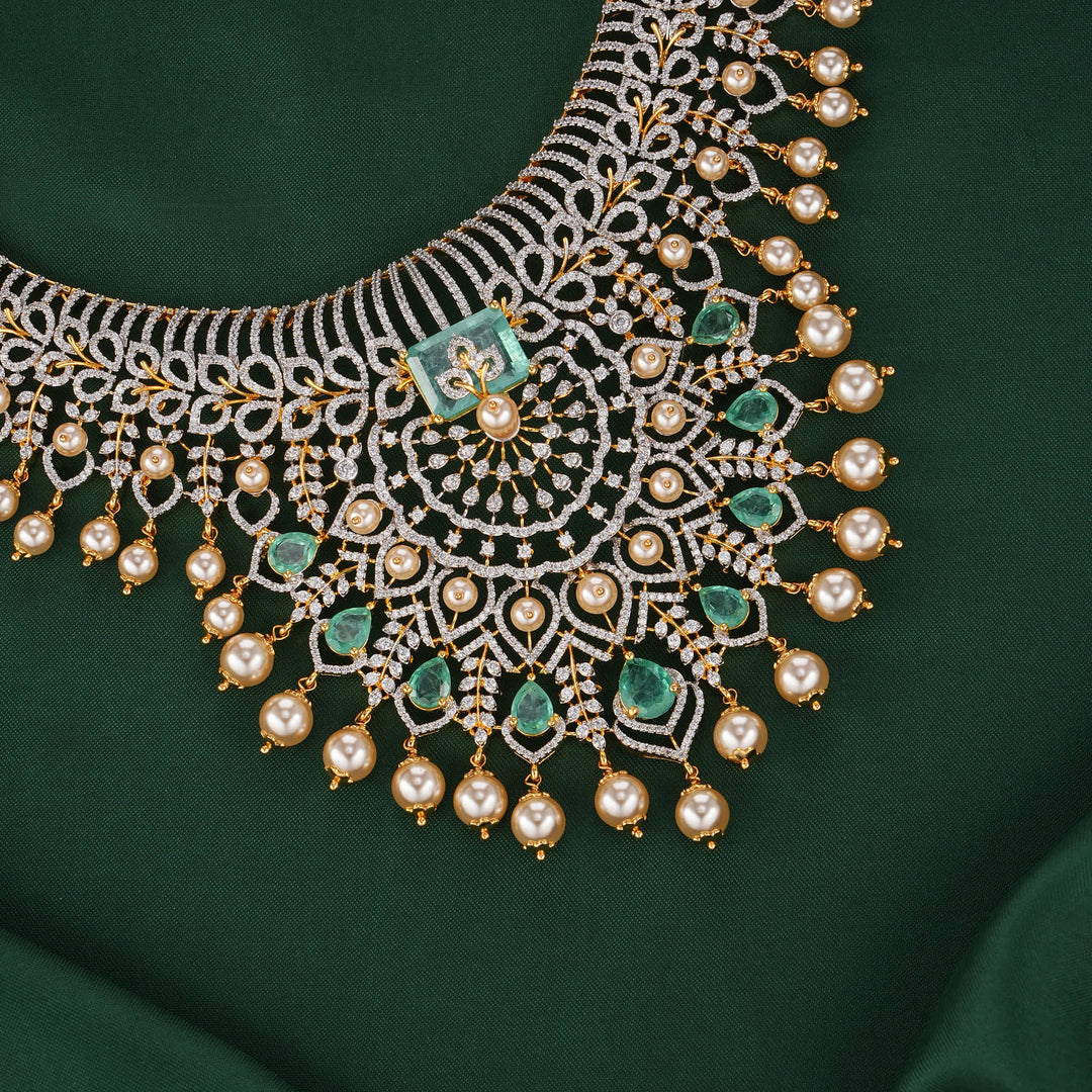 Tirnikaa  Avikam Short Necklace Set