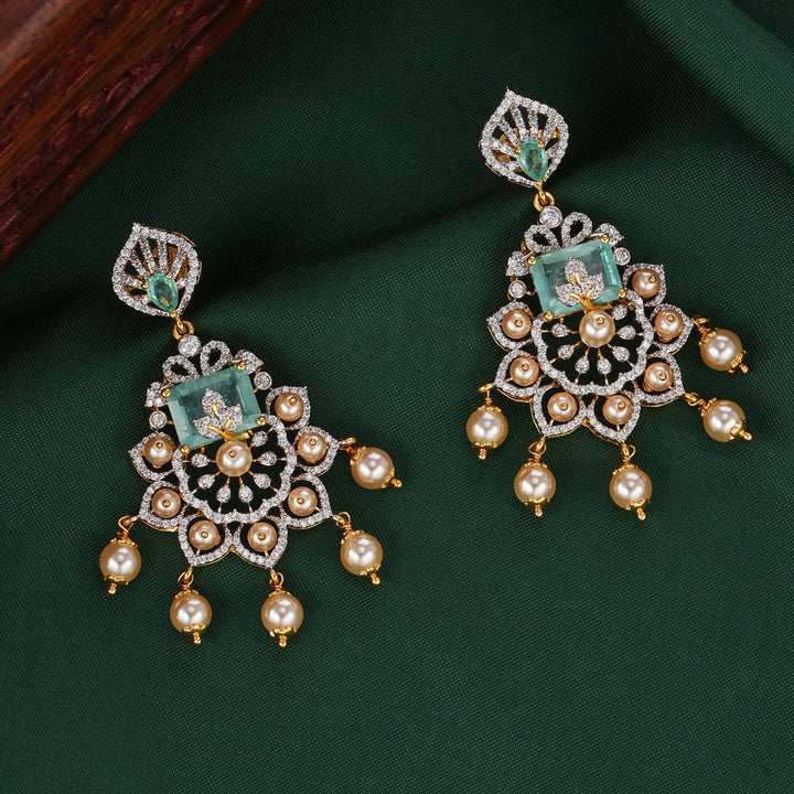 Tirnikaa  Avikam Short Necklace Set