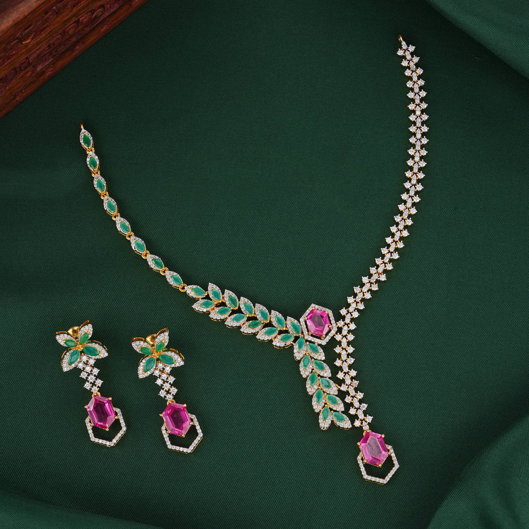 Amazing Avikam Short Necklace Set