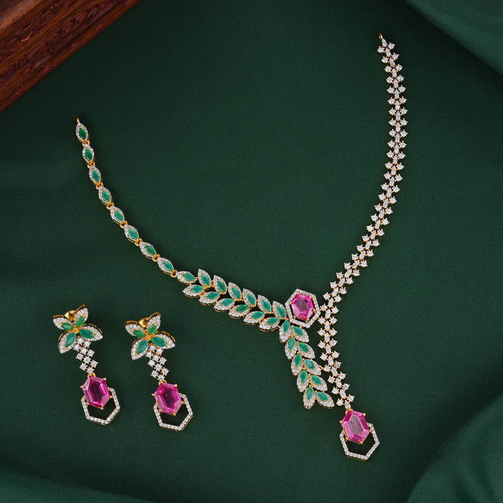 Amazing Avikam Short Necklace Set