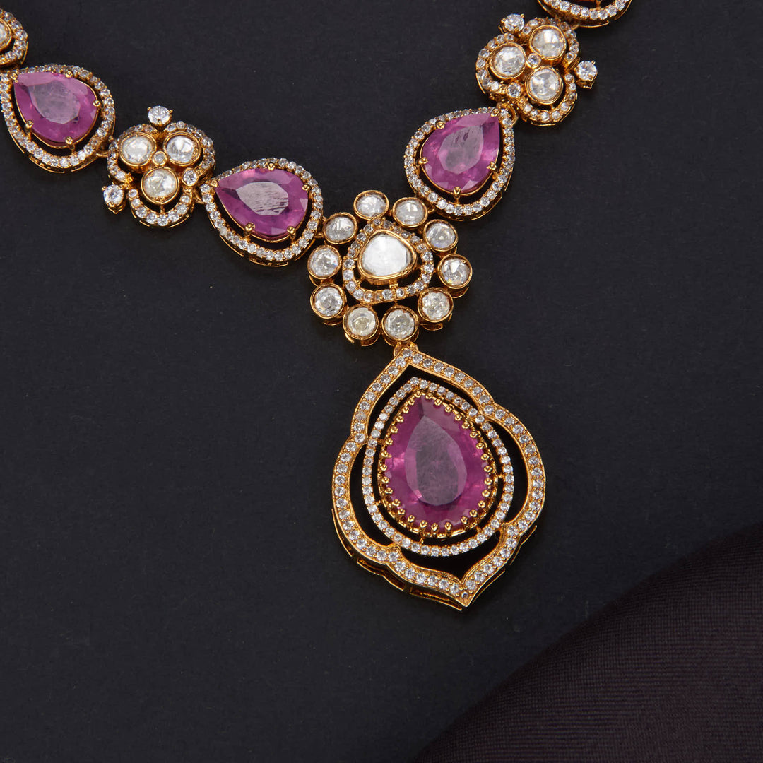 Royal Essence Victorian Short Necklace Set