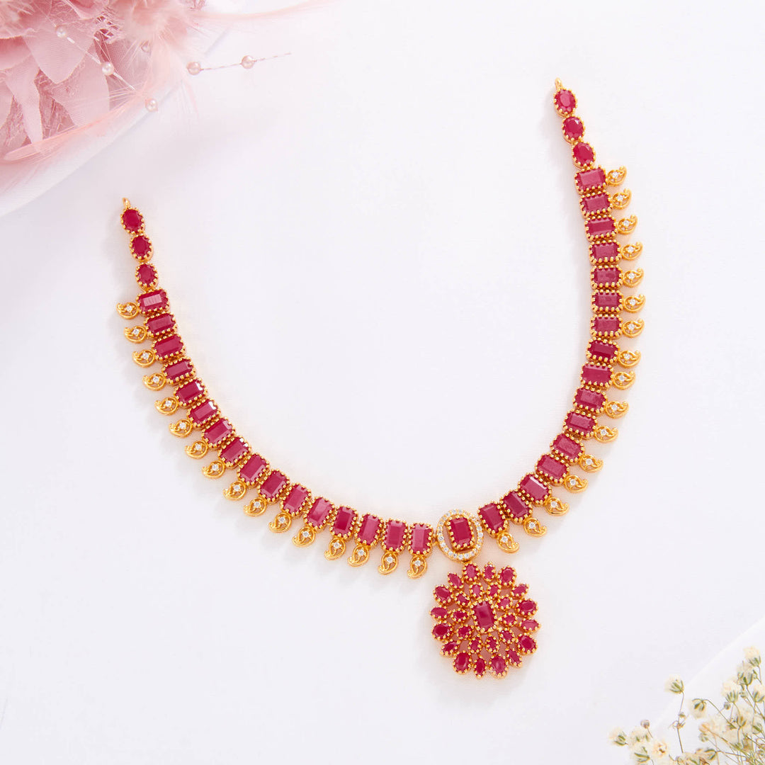 Spectacular Bloom Pakshi Short Necklace