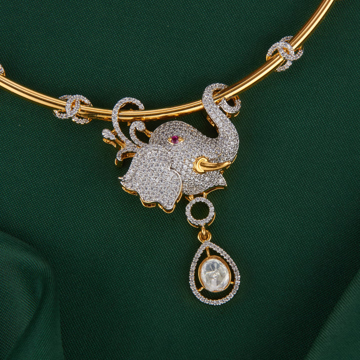 Trunk & Treasure Avikam Short Necklace Set