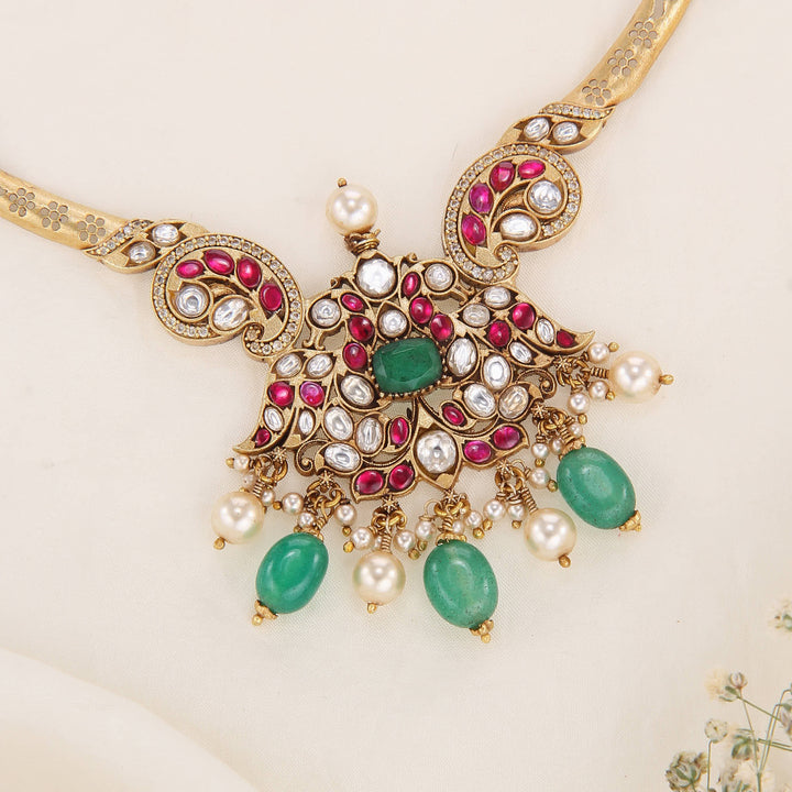 Chromatic Kundan Hasli Necklace