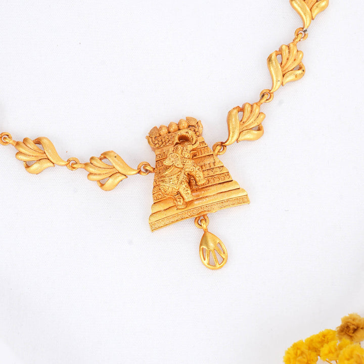 Traditional 3D Spl Necklace