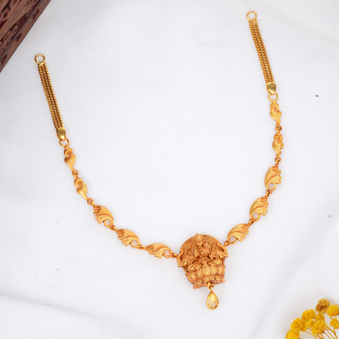 Catchy Avinkaa 3D Spl Necklace