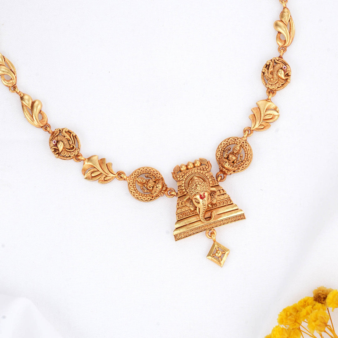 Hariniya 3D Spl Necklace