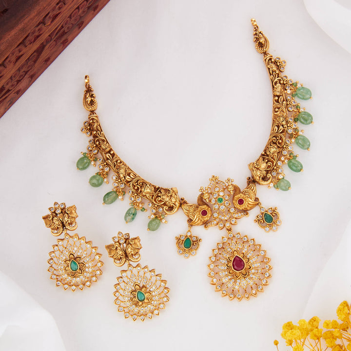 Glorious Charm Stone Short Necklace Set