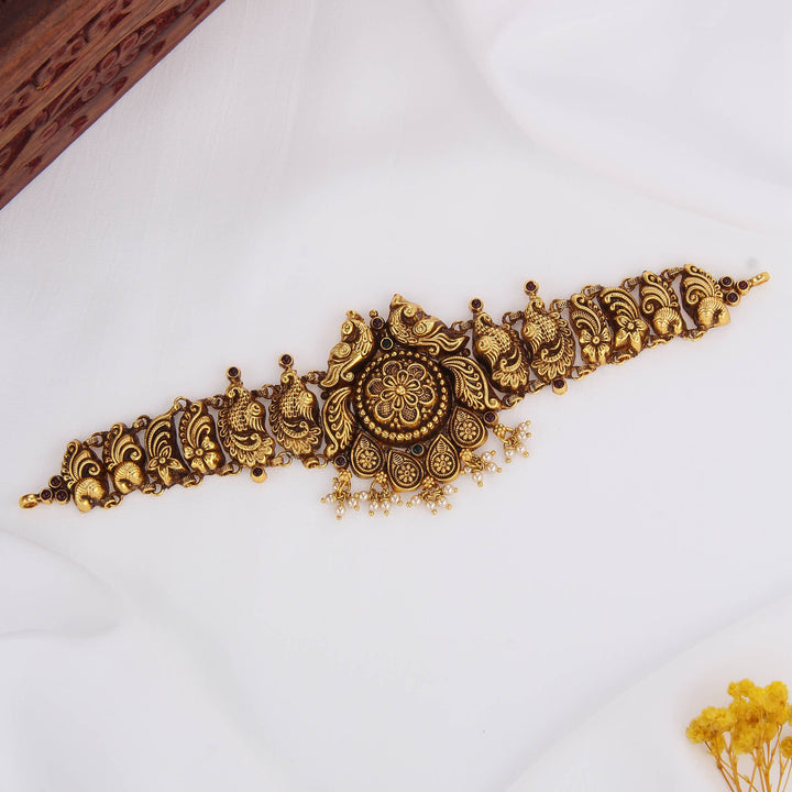 Elegance Nagas Choker