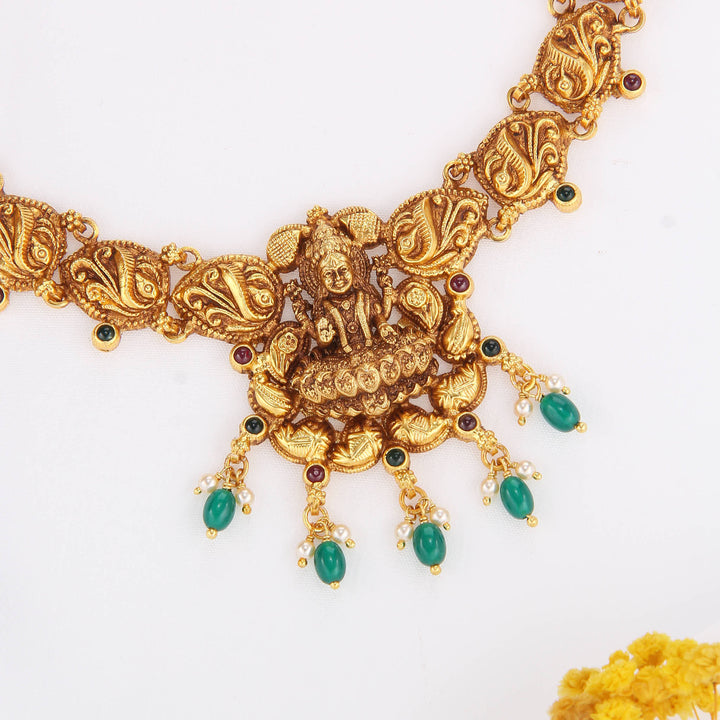 Renisha Nagas Short Necklace