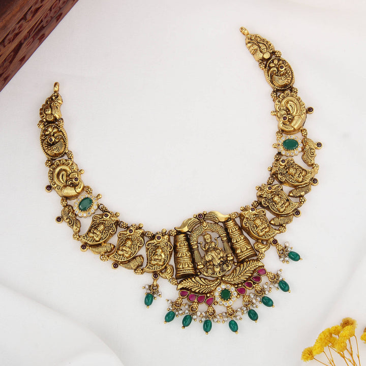 Captivating and Attractive Nagas Short Necklace