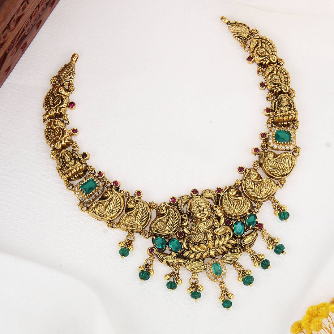 Verdant Bless Nagas Short Necklace