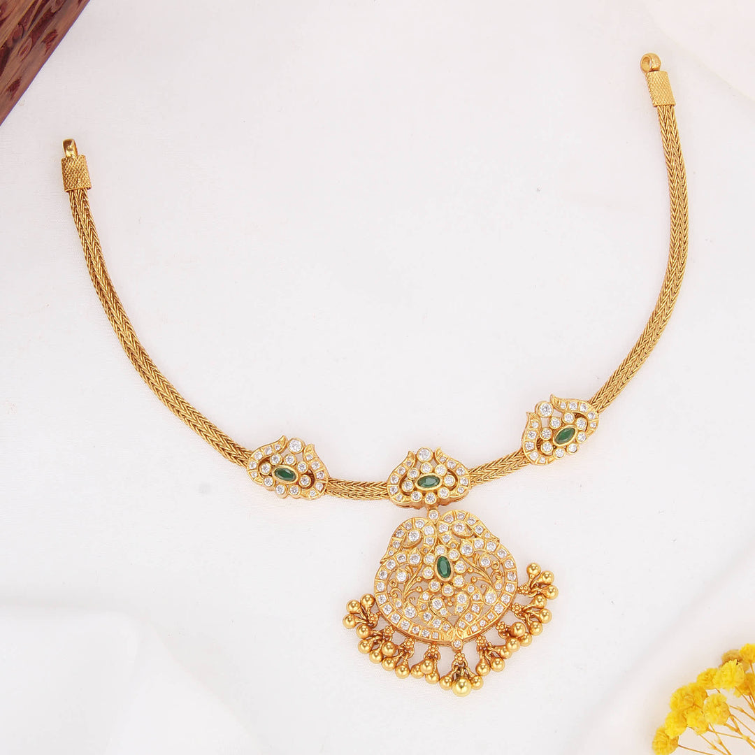 Illustrious Craft Stone Attigai Necklace