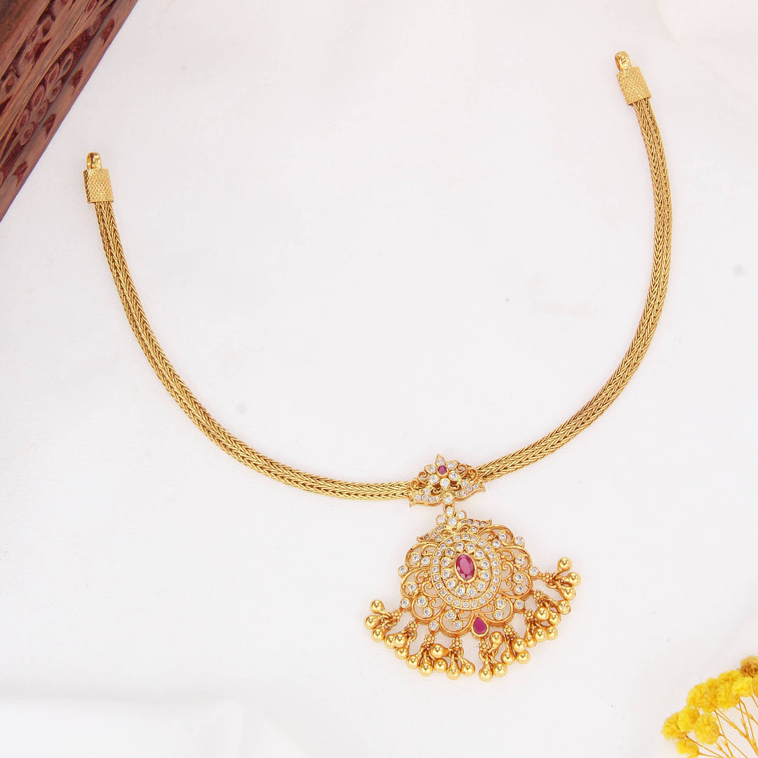 Exceptional Glow Stone Attigai Necklace