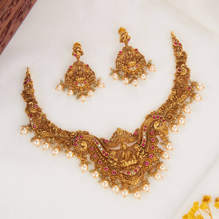 Divinely Revered 3D SPL Short Necklace Set