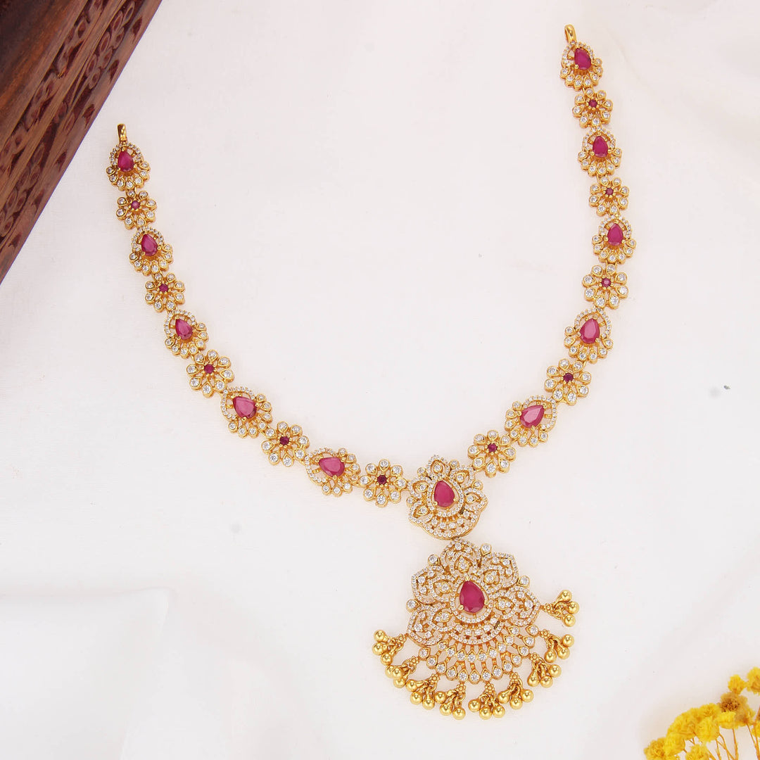 Resplendent Stone Short Necklace