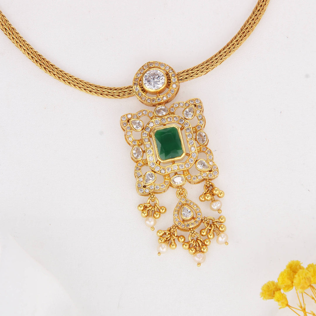 Effortless Grace Stone Short Necklace