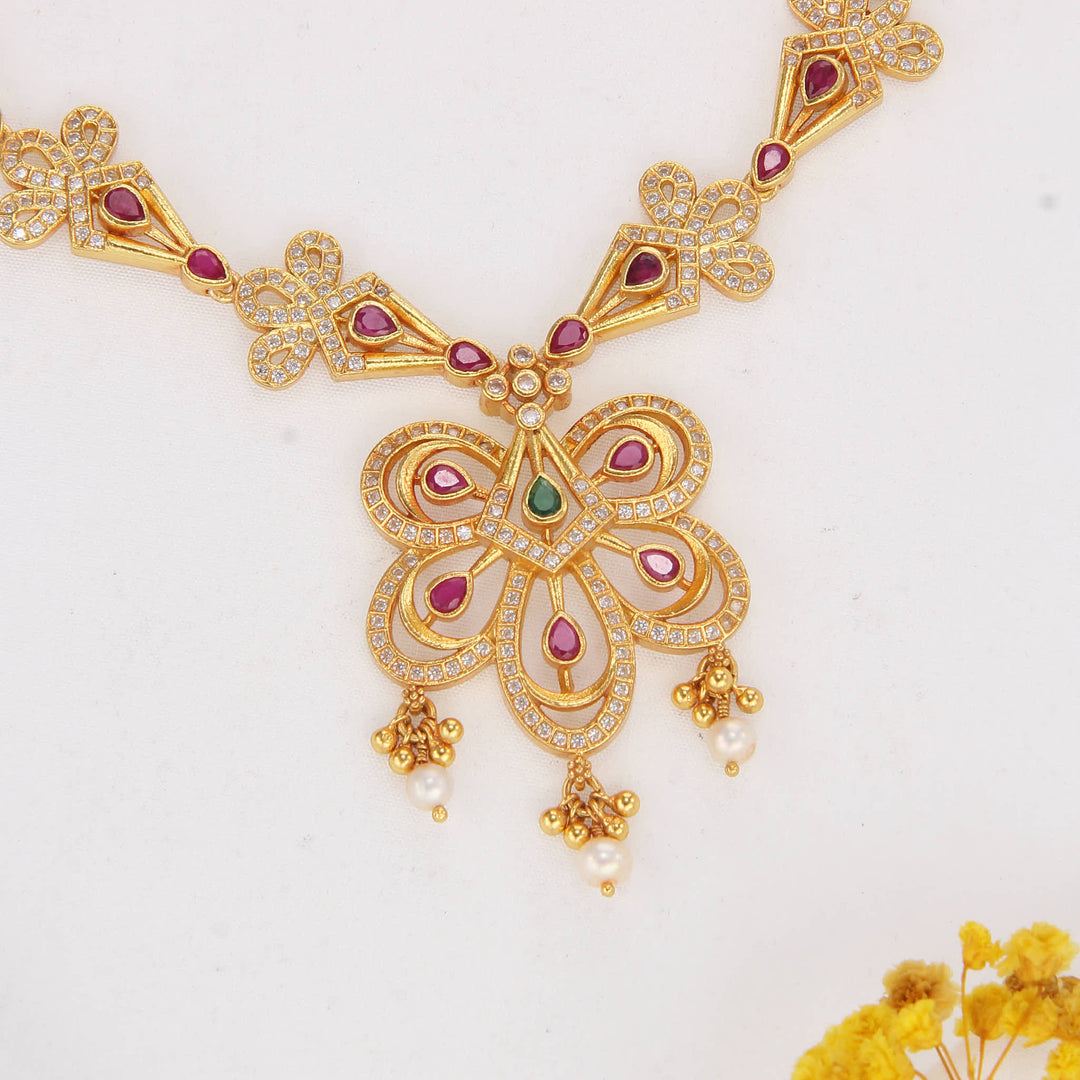 Shining Pristine Stone Short Necklace Set