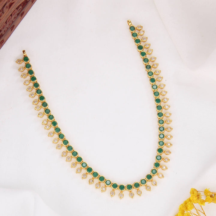 Verde Shine Stone Short Necklace