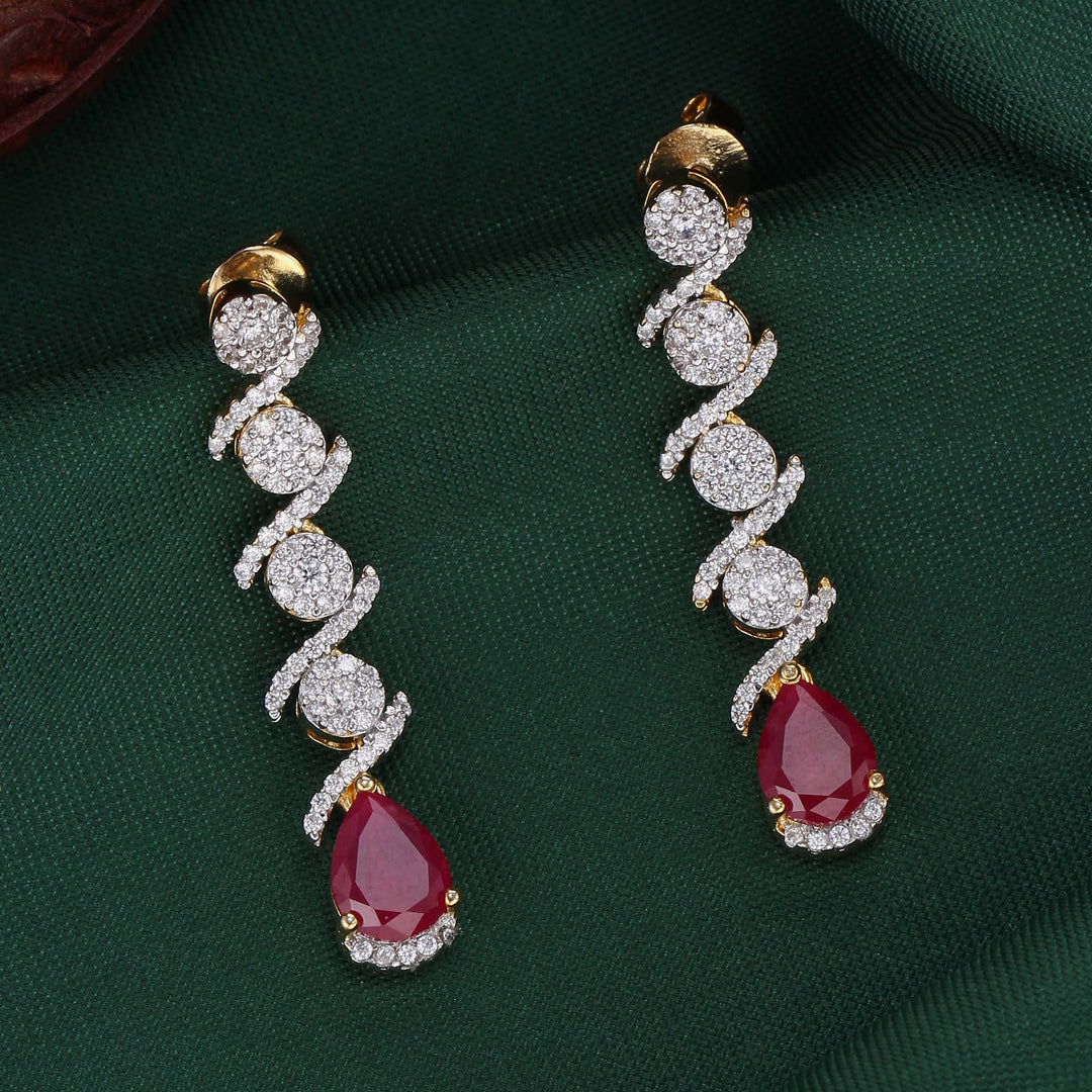 Scintillating Diamond Design Short Necklace Set