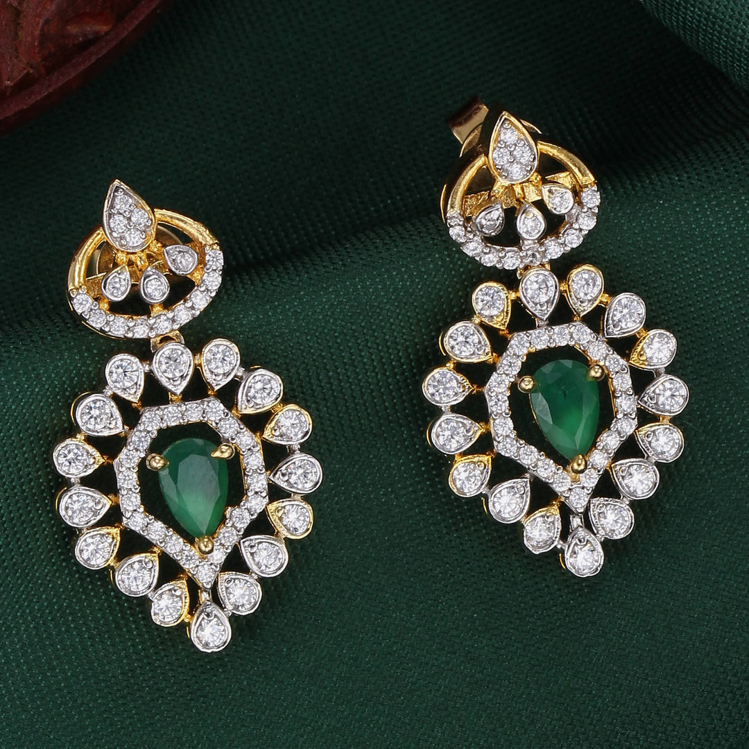 Crafted Vibrancy Avikam Short Necklace Set