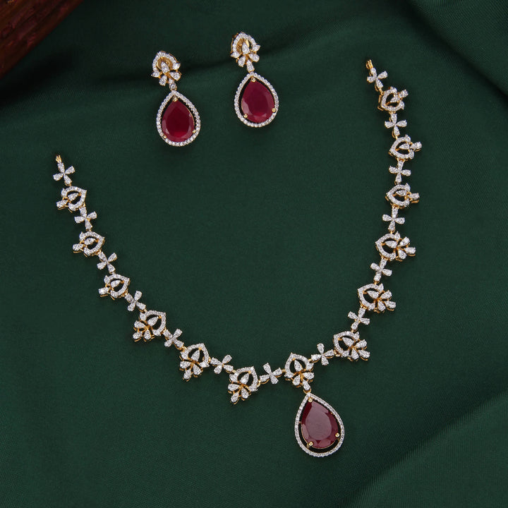 Light-Catching Avikam Short Necklace Set