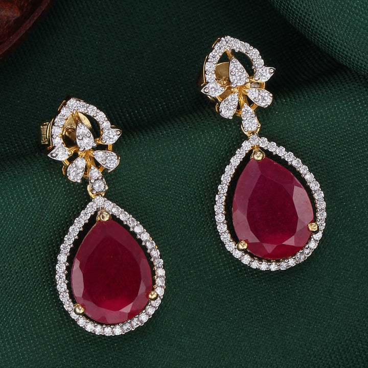 Light-Catching Avikam Short Necklace Set