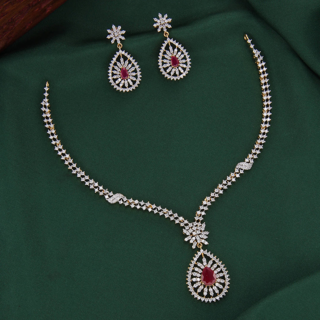 Iconic Iridescent Avikam Short Necklace Set