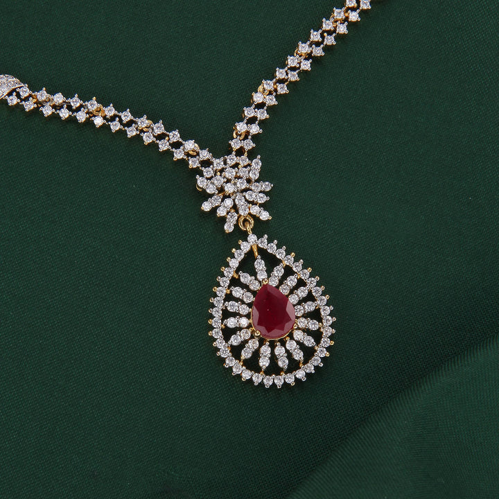 Iconic Iridescent Avikam Short Necklace Set