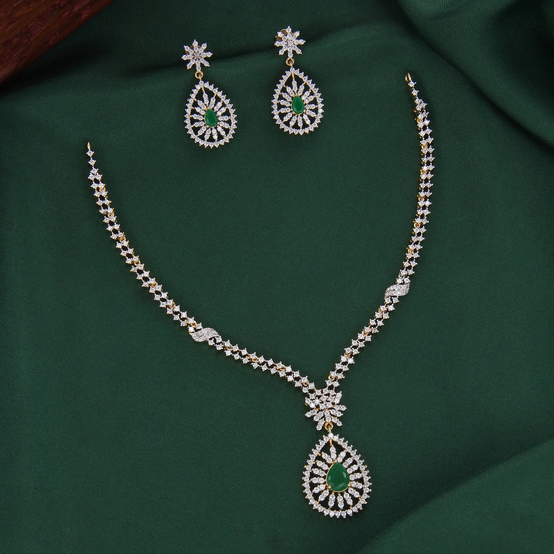 Vividly Brilliant Avikam Short Necklace Set
