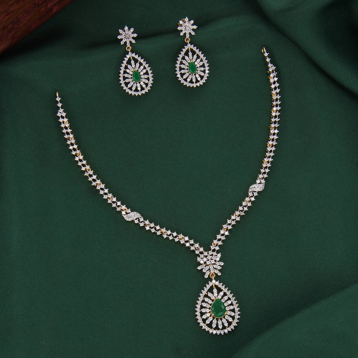 Vividly Brilliant Avikam Short Necklace Set