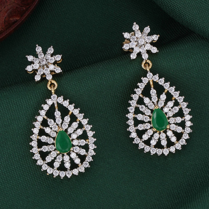 Vividly Brilliant Avikam Short Necklace Set