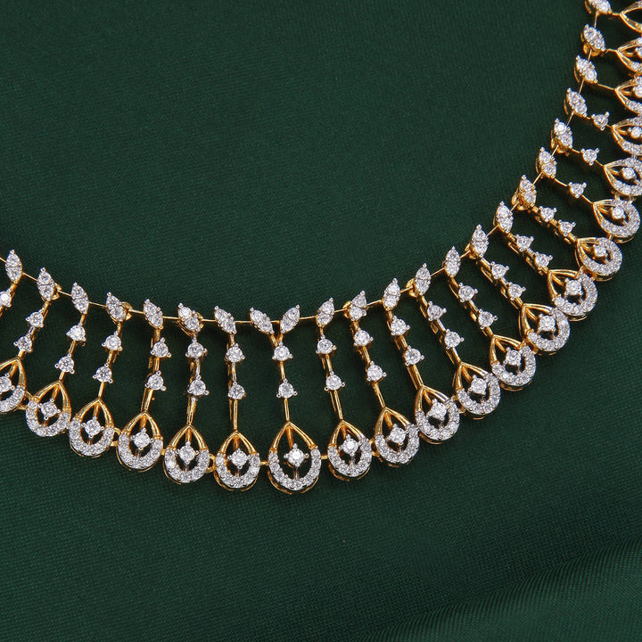 Sparkling Splendour Avikam Short Necklace Set