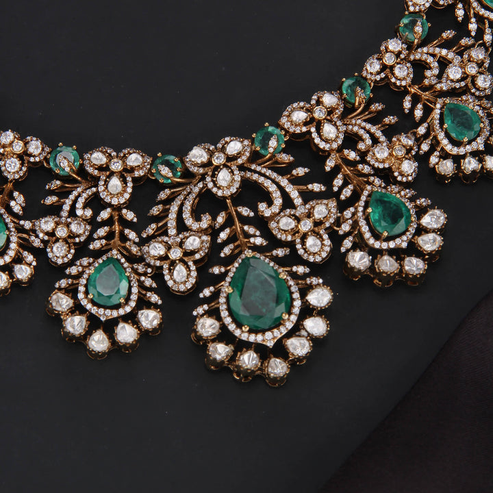 Preeminent Victorian Short Necklace Set