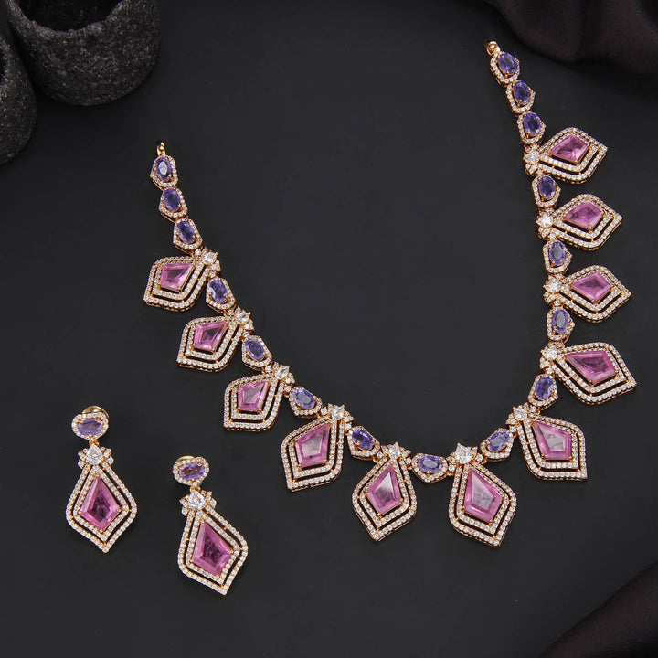 Praiseworthy Victorian Short Necklace Set