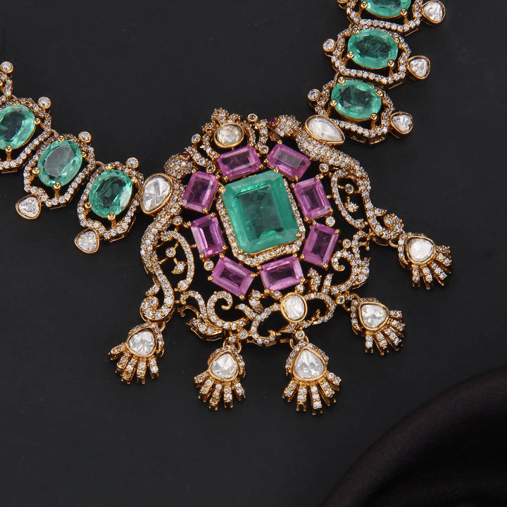 Timeless Allure Victorian Short Necklace Set