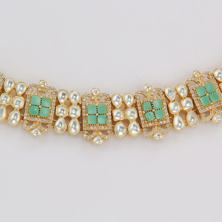 Pahal Choker