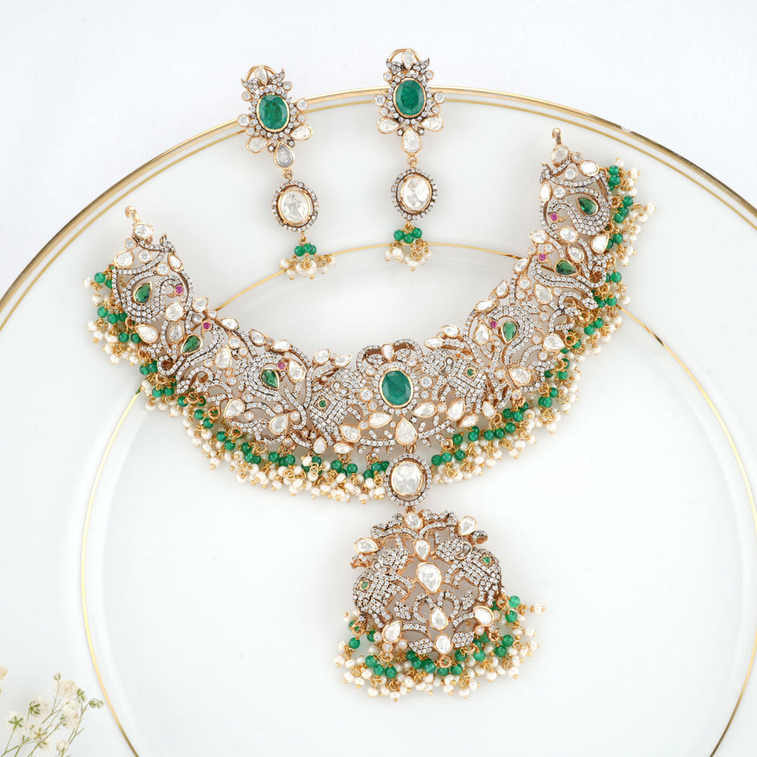 Admirable Victorian Necklace Set